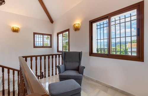 Pizarra Villa | Finca Puerto Ermita - Private with pool, outdoor areas, jacuzzi