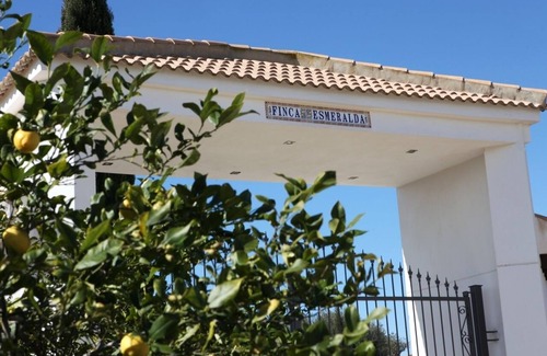 Castillo de Montemar Villa | FINCA- VILLA ESMERALDA