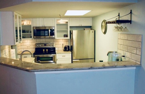 Daytona Beach Shores Condo | Find your beach here!Direct Ocean 2bdr2bath check out reviews! read description