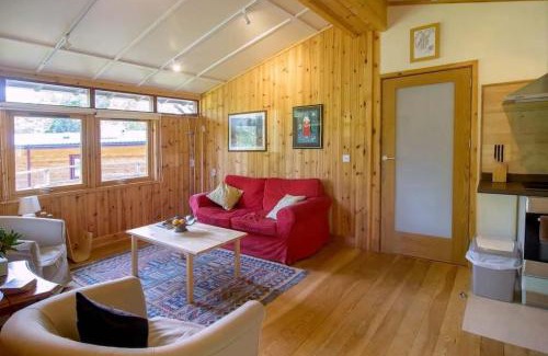 Forres House | Findhorn Ecovillage Escape - Westwood