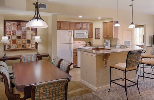 Bay Lake Resort | ๐
๐ข๐ง๐๐ข๐ง๐ ๐๐๐ข๐ฅ๐ข Inside Disney Gates Bonnet Creek Resort+Perks, 2BR