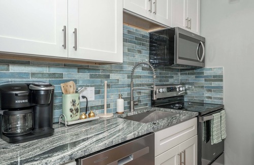 Over-the-Rhine Apartment | Findlay Market Suite 2