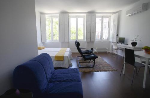 Bonfim Apartment | Fine Arts Studios by Olala Homes