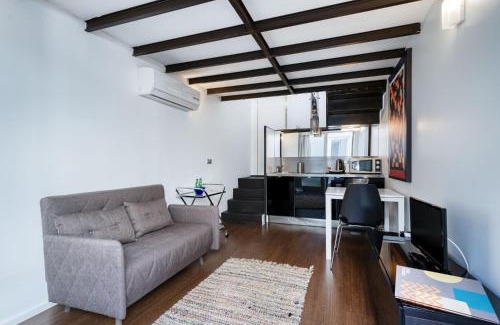 Bonfim Apartment | Fine Arts Studios by Olala Homes