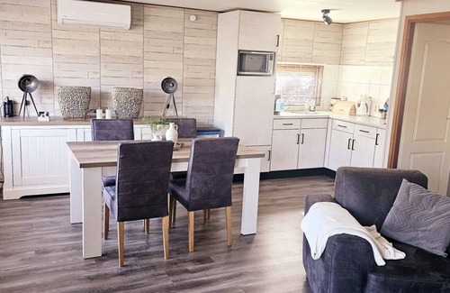 Krachtighuizen House | Fine chalet for 4 people on the Veluwe