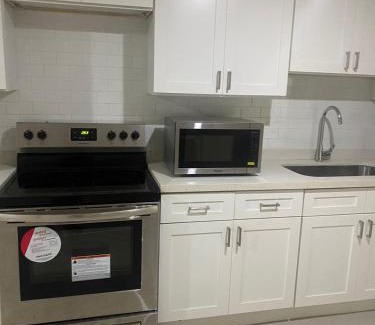 Portmore Apartment | Finest Accommodation Bay Front Villa G9