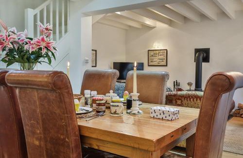 Blackburn House | Finest Retreats - Middle Warble Stables