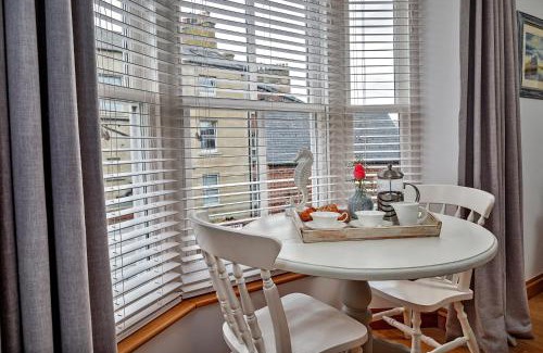 West Cliff Apartment | Finest Retreats - Oystercatcher