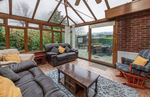 Llangollen House | Finest Retreats - The Beeches