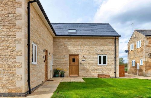 Thurlby House | Finest Retreats - The Holt