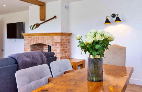 Thurlby House | Finest Retreats - The Holt