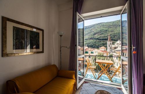 Finalborgo Apartment | Finestra sul Borgo