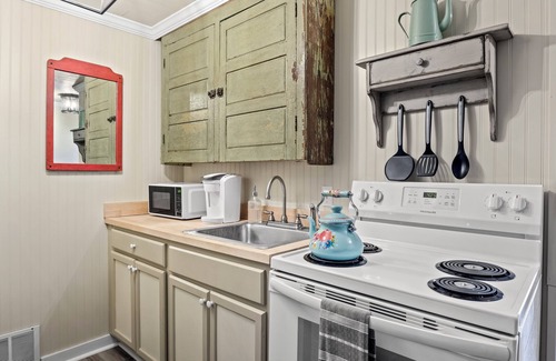 Penn Yan Apartment | Finger Lakes | Keuka Lake Views | Lake Access