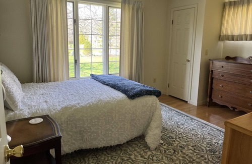 Auburn House | FingerLakes Home close to everything!