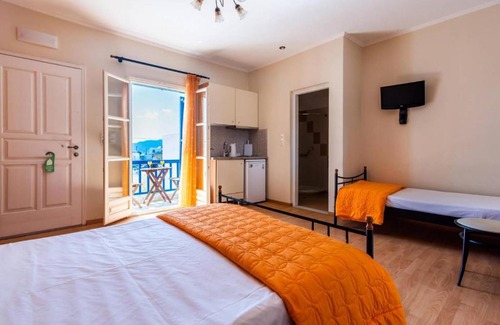 Adamas Apartment | Finikas Studios
