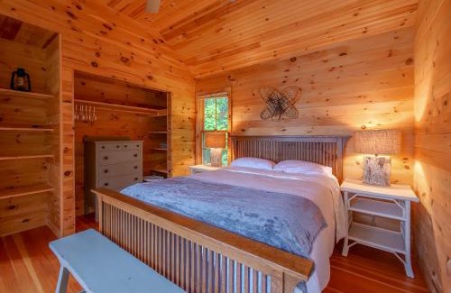 Colchester House | Finlays Cove on the Lake