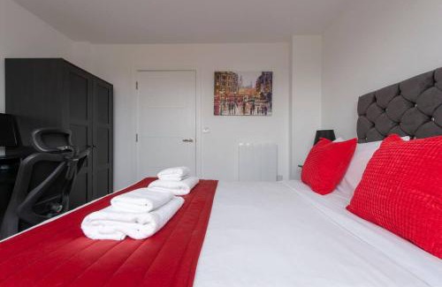 Brownswood Apartment | Finsbury Park Penthouse: Luxe City Living