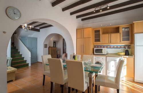 Oasis del Capistrano Apartment | Fint Modernt 3 Sovrums Radhus i Nerja, Oasis de Capistrano