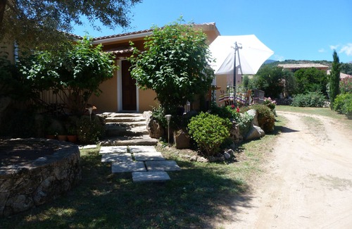 Pinarellu Apartment | FIORINO, quiet location between sea and mountains, near the village