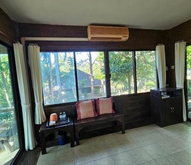 Si Racha Resort | Fire Fly Chalet
