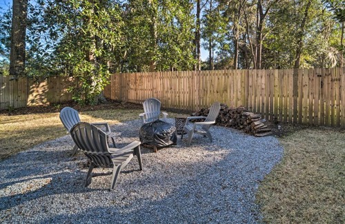 Port Royal House | Fire Pit and Yard Charming Port Royal Home!