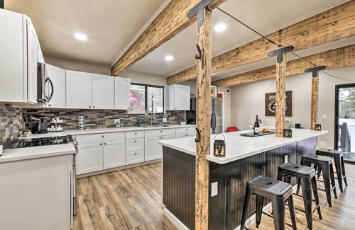 Munds Park Cabin | Fire Pit + ATV Trail Access: Munds Park Cabin!