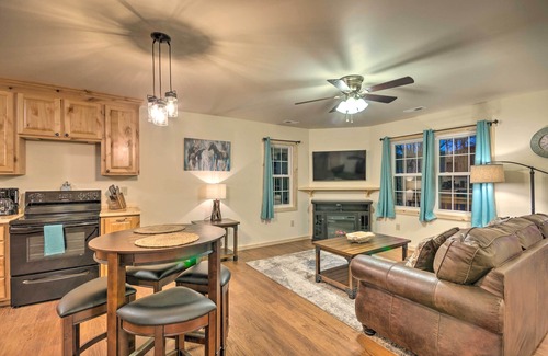 Cherokee Cabin | Fire Pit: Cozy Bryson City Cabin on Tuck River
