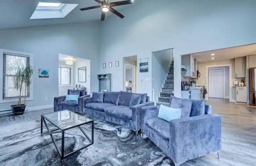 Long Pond House | Fire Pit/Grill/Fireplace/Kalahari water park/Mountain Creek Resort
