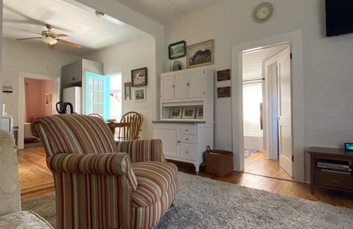 Sylva Cottage | Firefly Cottage a historic getaway in Balsam, NC