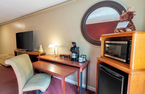 West Lebanon Hotel | Fireside Inn & Suites West Lebanon