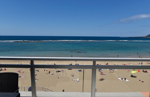 Las Palmas de Gran Canaria Apartment | First Line Apartment Playa de las Canteras