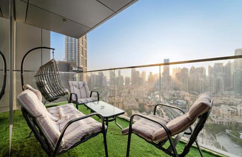 Downtown Dubai Apartment | FIRST CLASS 2BR with full BURJ KHALIFA and FOUNTAIN VIEW