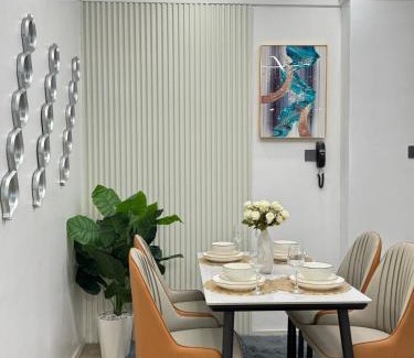 Thompson Estate Apartment | First Class Residence