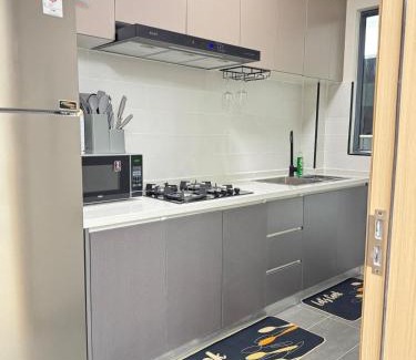 Thompson Estate Apartment | First Class Residence