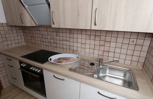 Bad Duerrheim Apartment | first-class vacation apartment on the upper floor, F* - Landhaus Christina 2 very nice 4