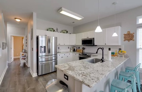 Wilmington Beach House | First Dog Free all Summer 2025