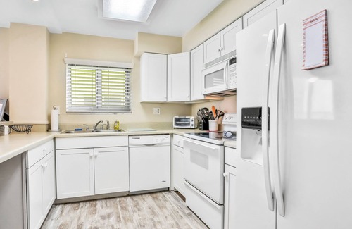 Ocean View Halifax Estates Condo | First Floor Condo with Shared Pool, High-Speed WiFi, Central AC, and Ocean Views