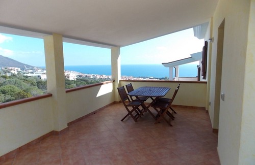 Cala Gonone House | First floor apartment with sea view