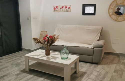 Mercues Apartment | First floor apartment for rent in a residential building