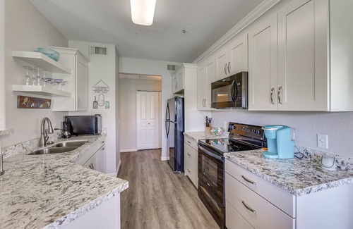 Gilbert Condo | First-Floor Condo w/Pool Access in Mesa!