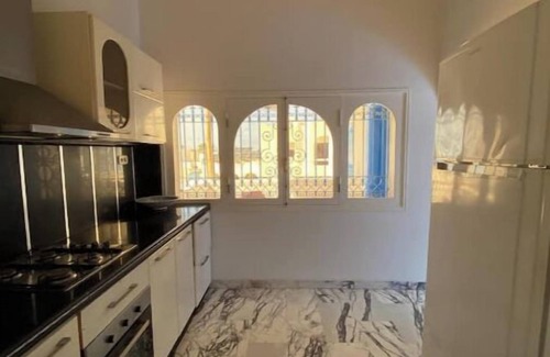 Sedghiane Villa | First-floor house with sea view