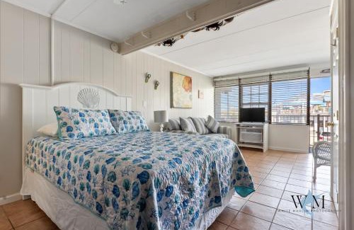 Midtown Ocean City Apartment | First Floor Studio near Jolly Roger and the Beach!