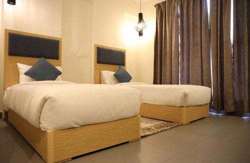 Perungudi Hotel | First Inn Hotels