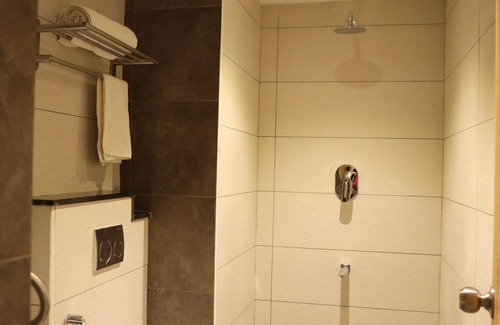Perungudi Hotel | First Inn Hotels