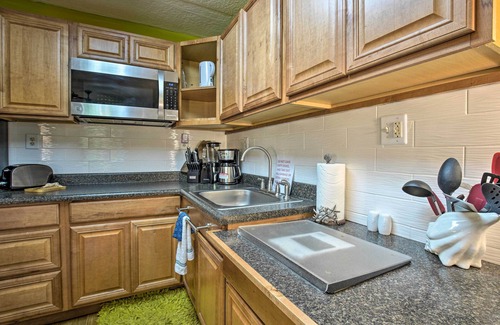 Historic Kailua Village Condo | First Responders Book With Us - Kona Islander Inn!
