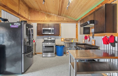 Sterling Cabin | Fish Camp – Rustic Retreat with 4 Cabins, Gazebo & Kenai River Access | Sleeps 14