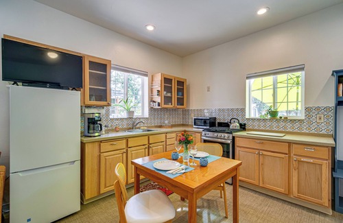 Trail Apartment | Fish, Raft & Hike: Southwest OR Couple’s Retreat!