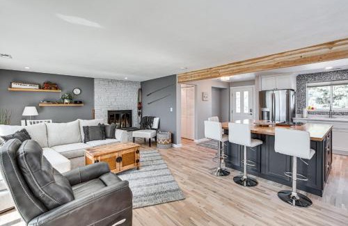 Moses Lake House | Fish, Swim, Relax Moses Lake Gem with Outdoor Oasis