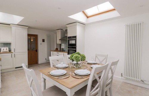 Weymouth Cottage | FISHERBRIDGE COTTAGE, family friendly, with open fire in Weymouth