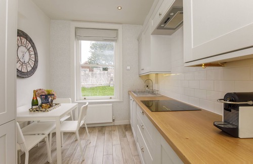 York Cottage | Fishergate Town House - sleeps 6 guests in 3 bedrooms